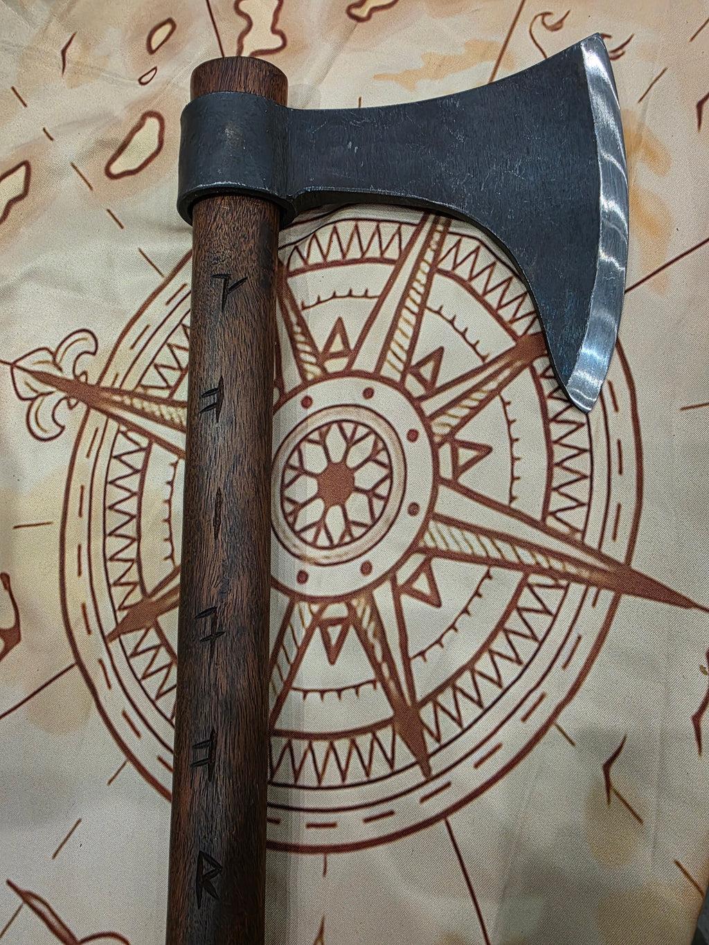 Axe : The Iron Wolf
