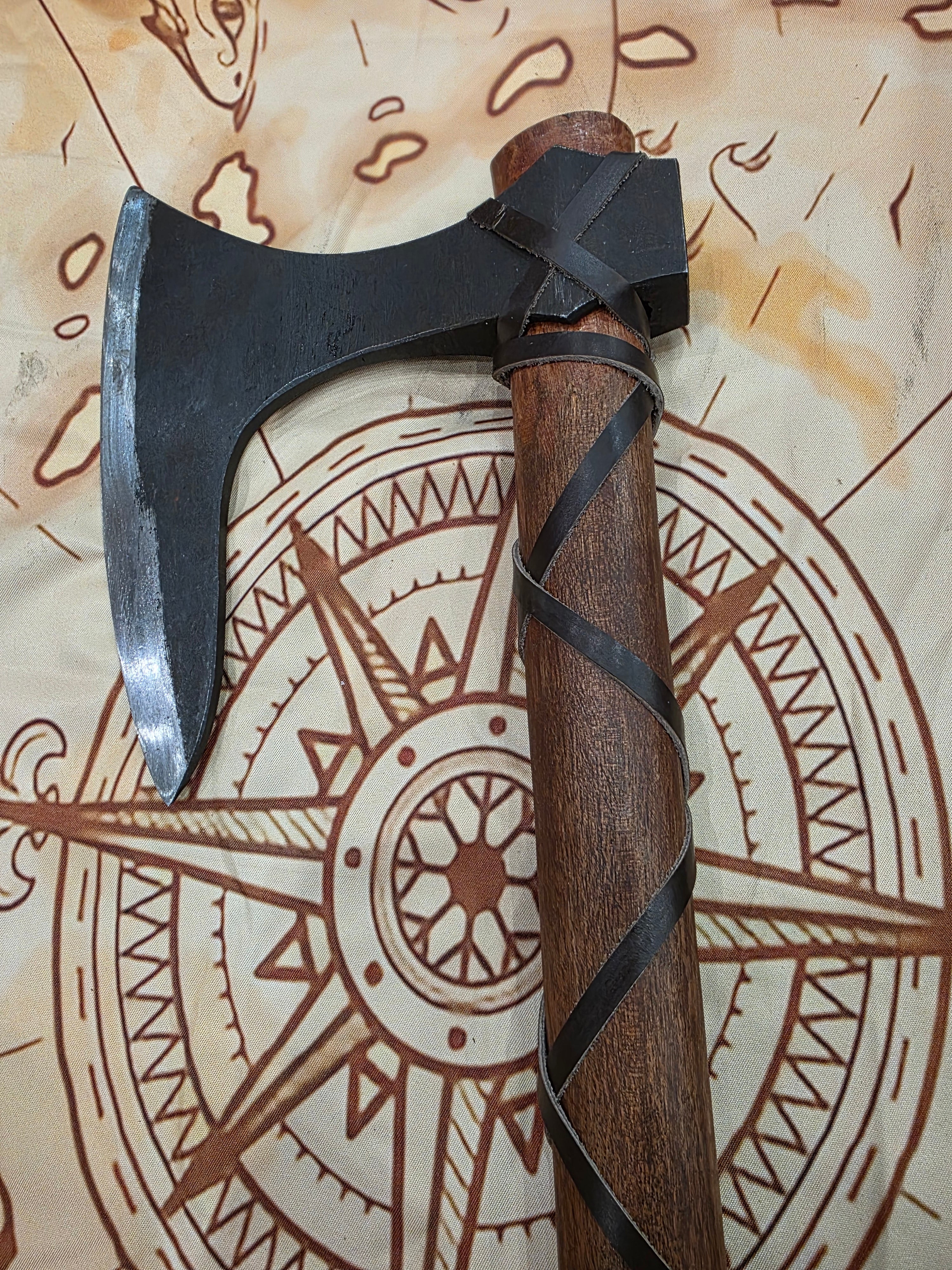 Axe : The Shadow Fang